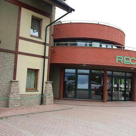 Apartman Sienna Besenova Bagian luar foto